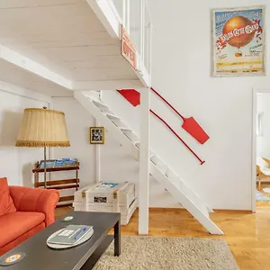 Gabi's Broadway Nest @ Nagymező Str Apartman